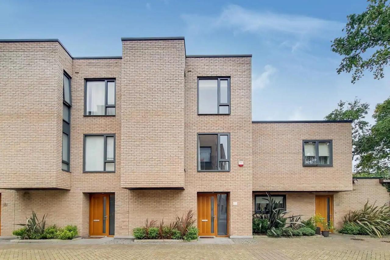 Hébergement de vacances Vw5 - Luxury 3 Bed Townhouse With Parking - By Short Stories Londres